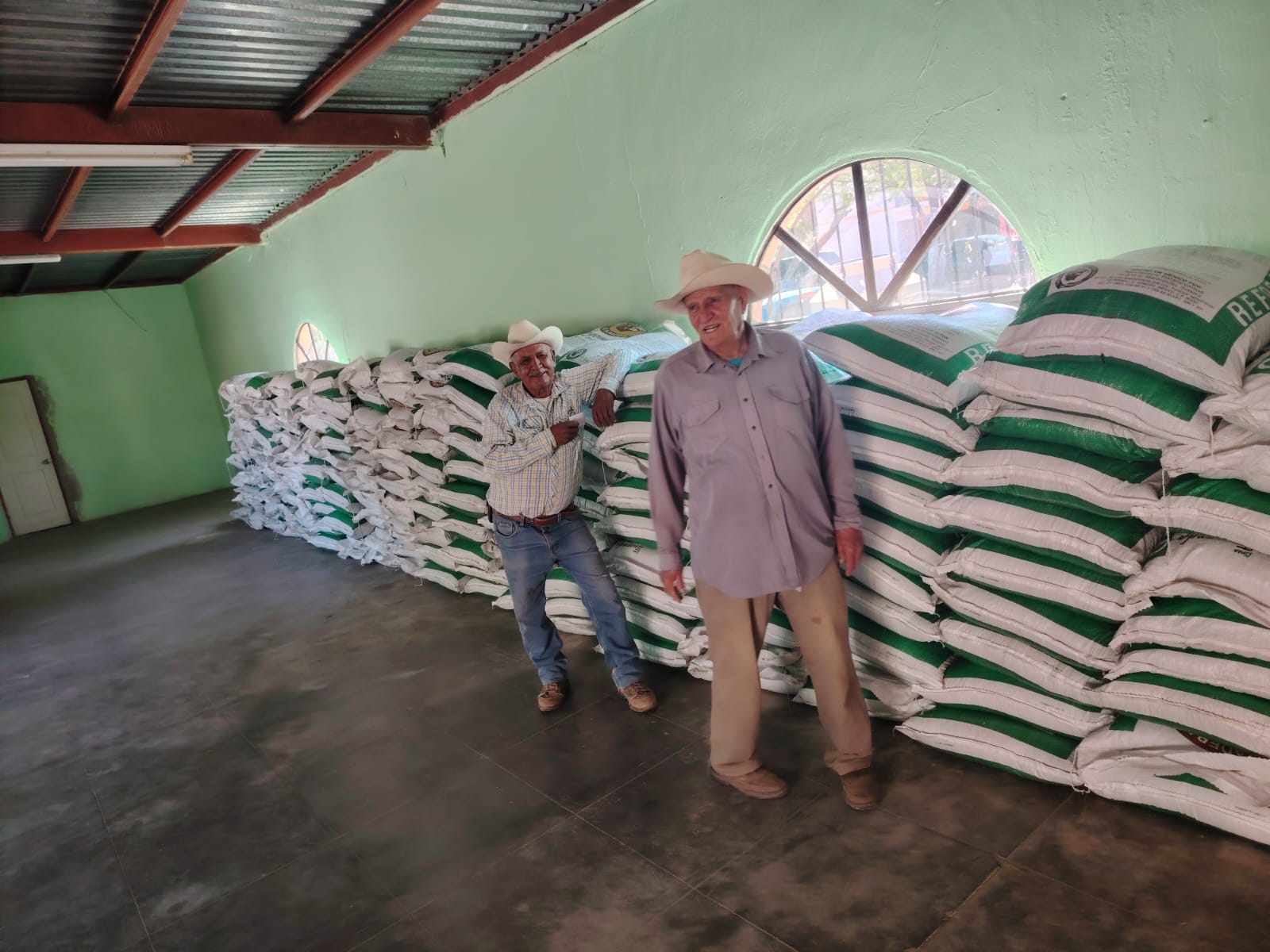 Gobierno de Sonora implementa programa de apoyo alimentario para ganaderos